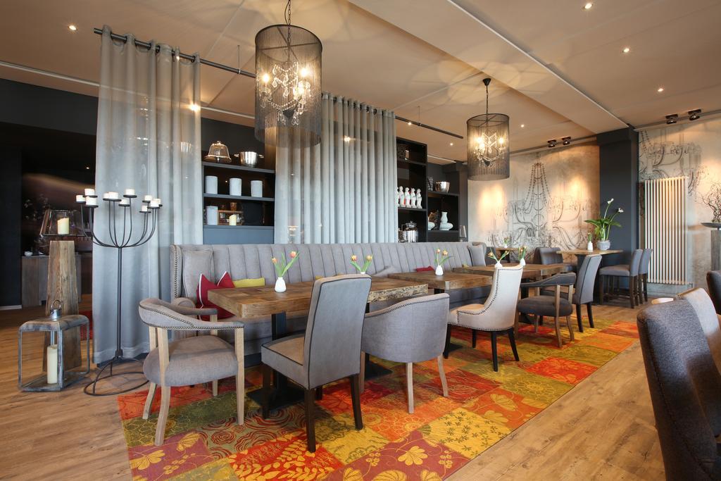 Naegler'S Fine Lounge Hotel Oestrich-Winkel Ngoại thất bức ảnh