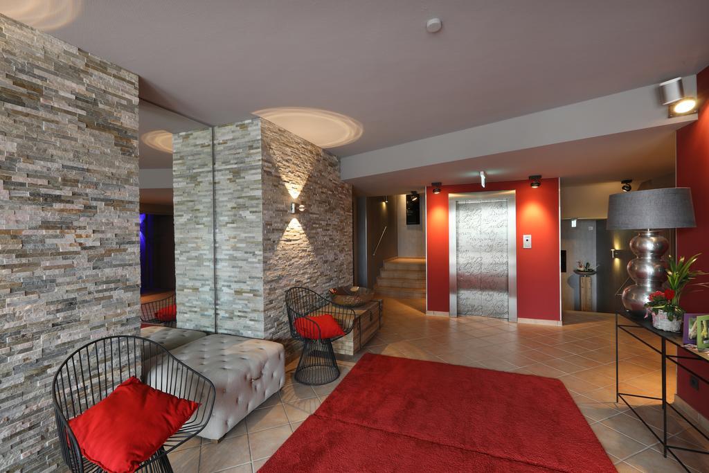 Naegler'S Fine Lounge Hotel Oestrich-Winkel Ngoại thất bức ảnh