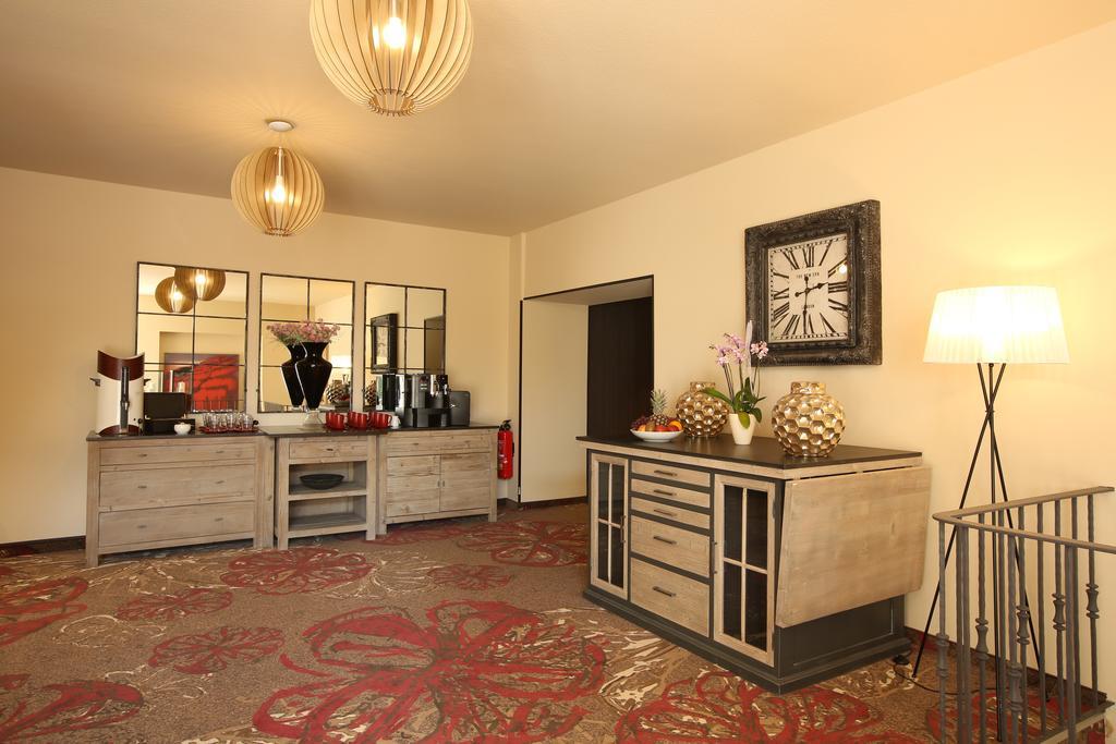 Naegler'S Fine Lounge Hotel Oestrich-Winkel Ngoại thất bức ảnh